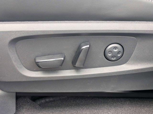 Used 2027 Gray INFINITI LUXE image 21