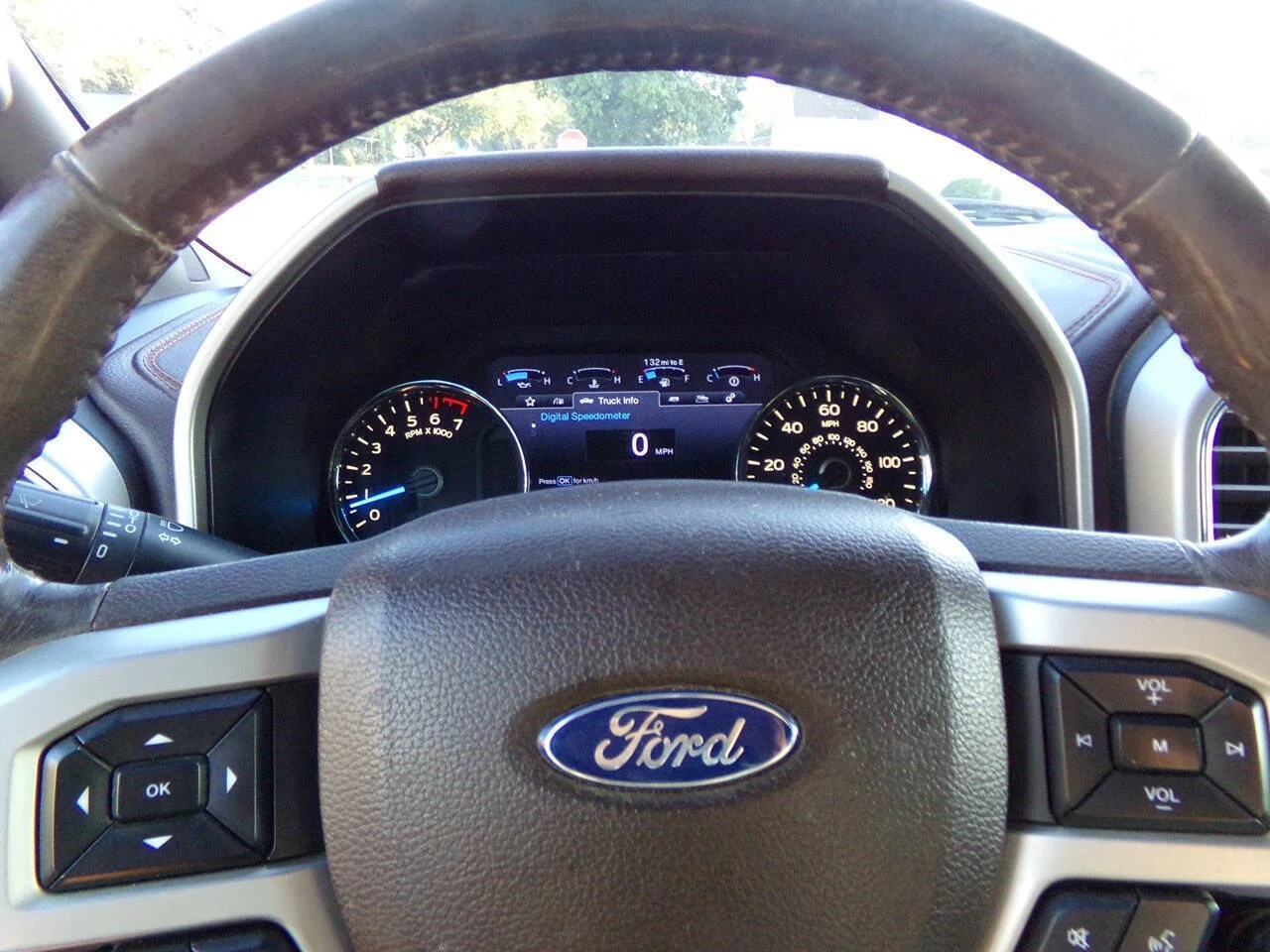 Used 2016 Red Ford King Ranch 4x4 4dr SuperCrew 5.5 ft. SB image 14