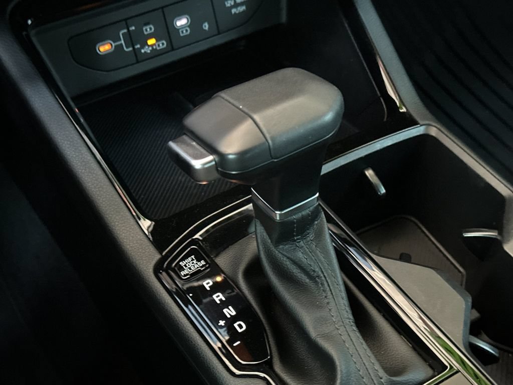 2025 Kia K5 GT-Line - Photo 24