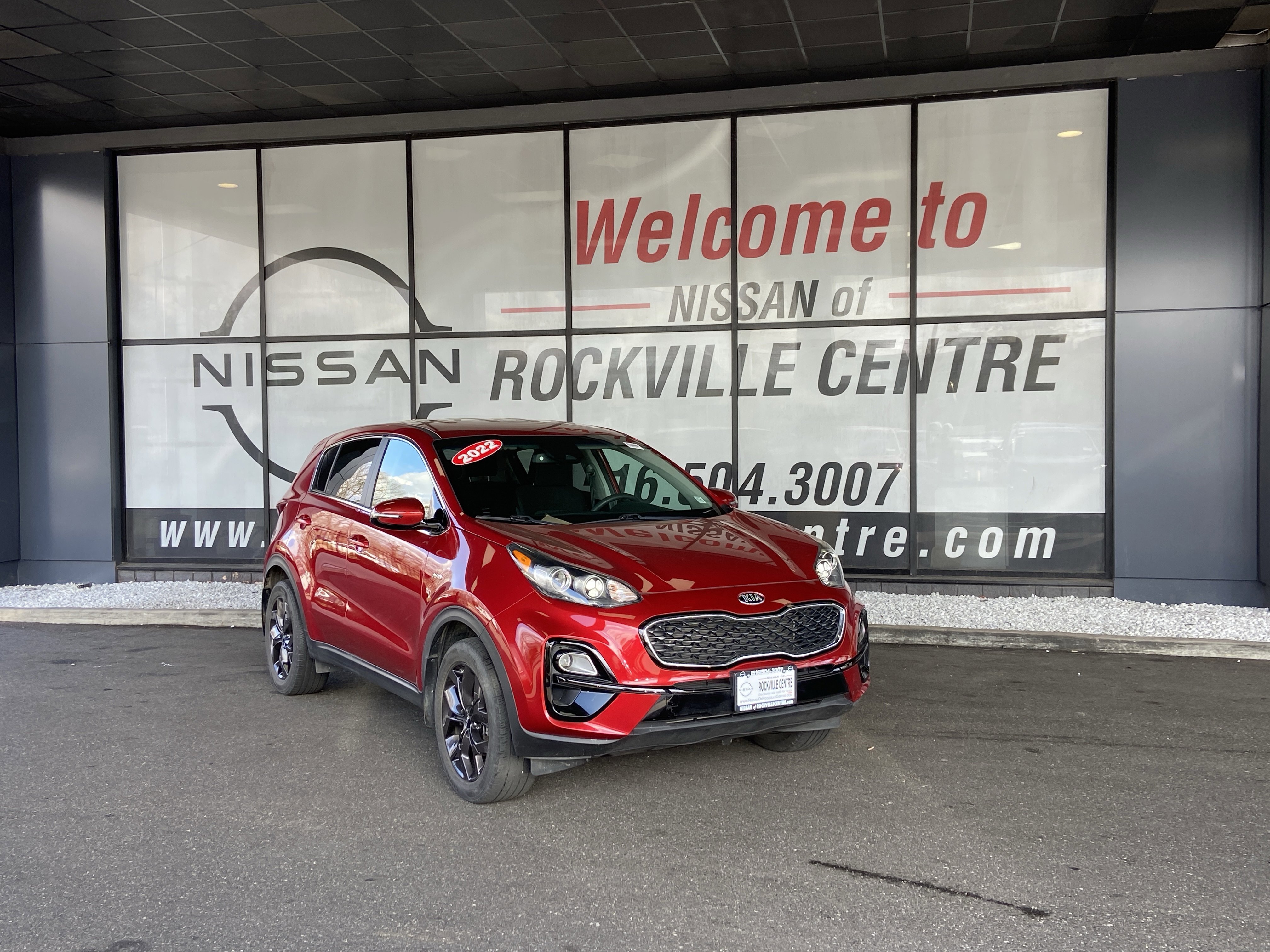 Used 2022 Kia Sportage LX with VIN KNDPMCACXN7012698 for sale in Rockville Centre, NY
