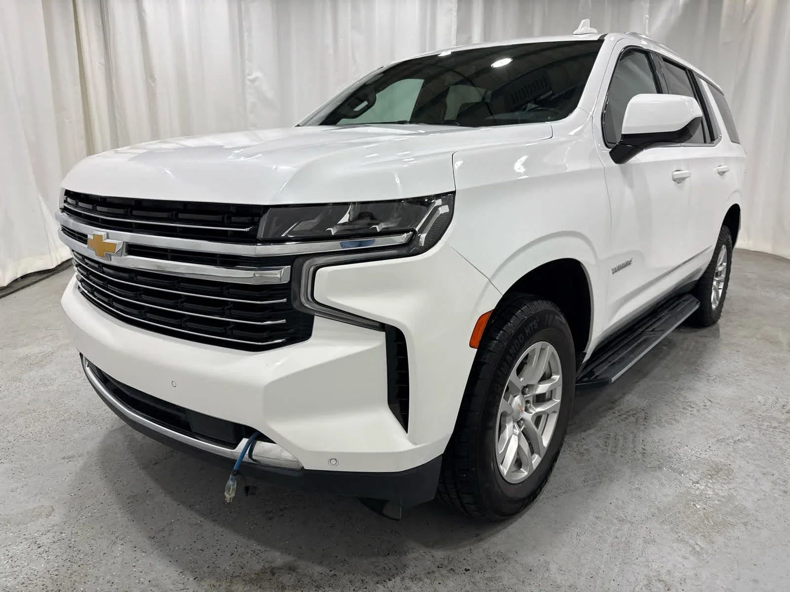 Used 2024 Summit White Chevrolet LT image 1