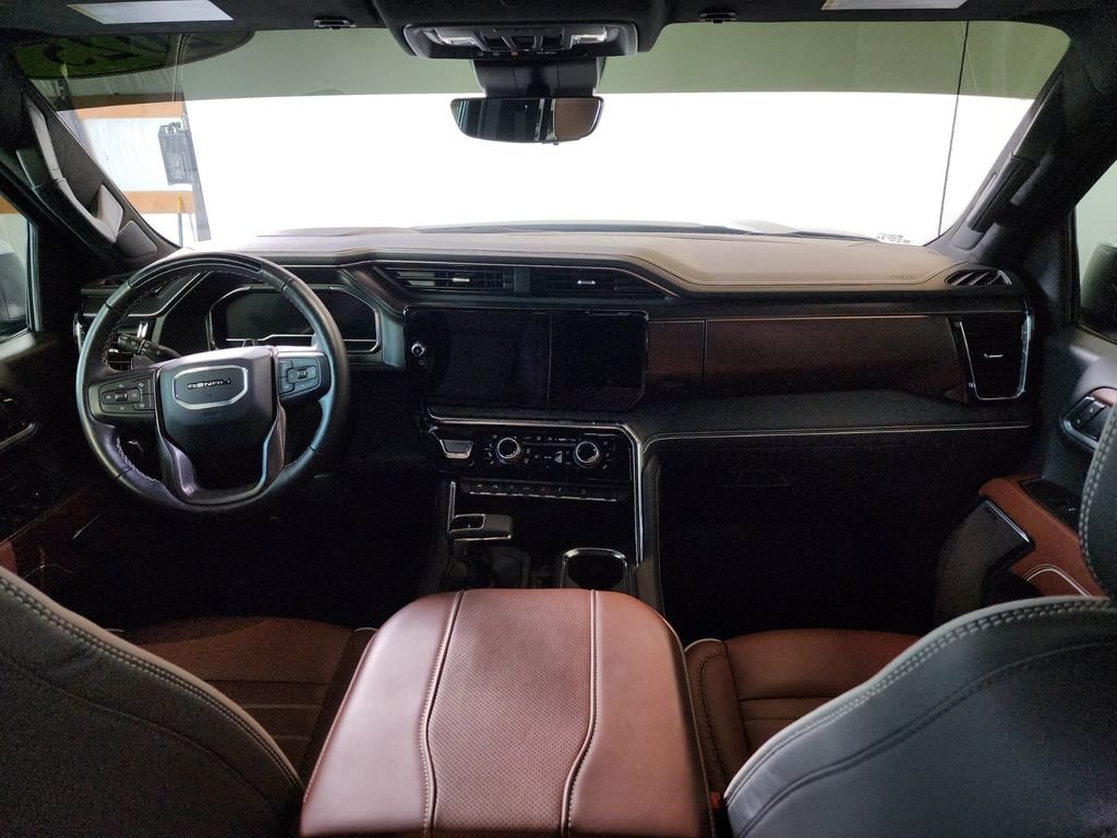Used 2025 Silver GMC Denali Ultimate image 22