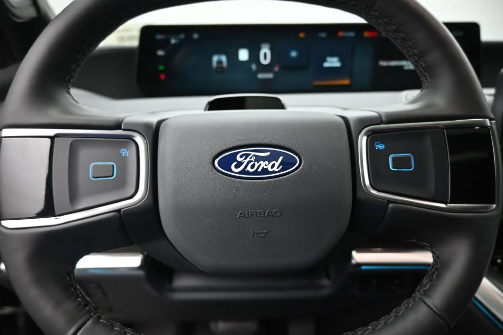 New 2027 Black Ford Platinum image 11