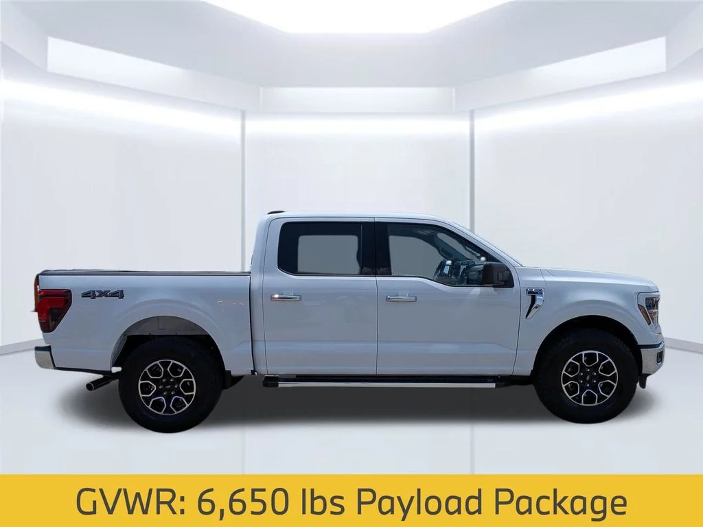 Used 2025 White Ford XLT image 8