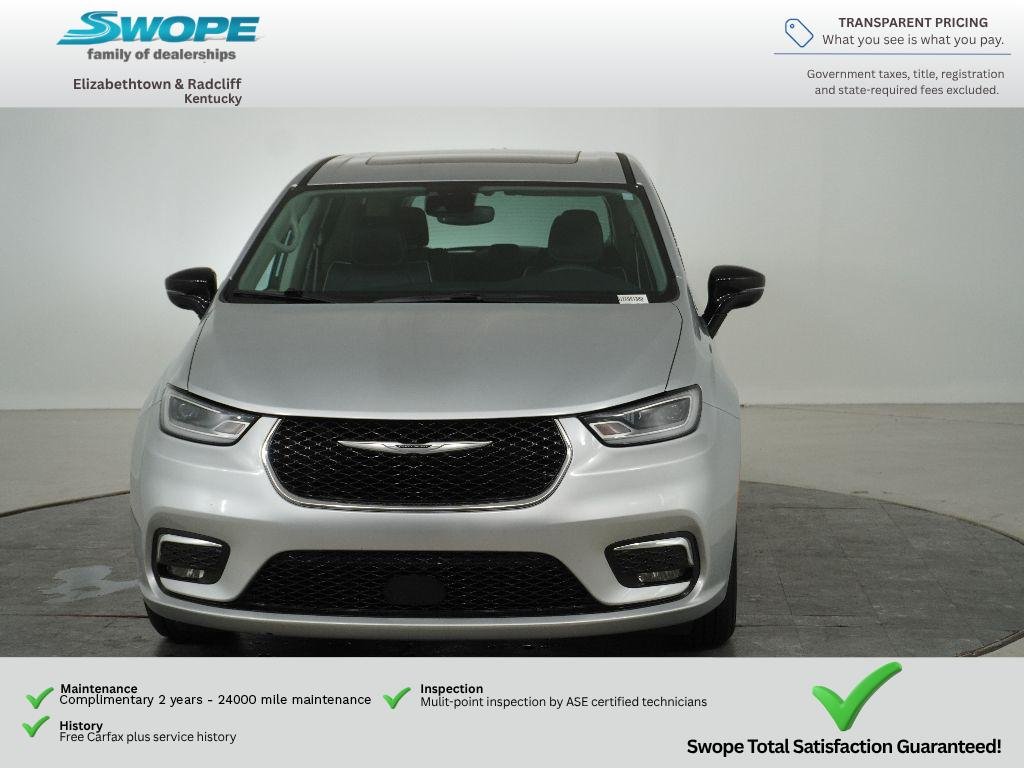 Used 2024 Silver Mist Clearcoat Chrysler Limited image 8