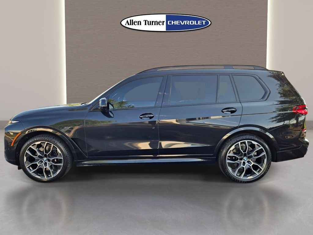 Used 2024 Black BMW xDrive40i image 10