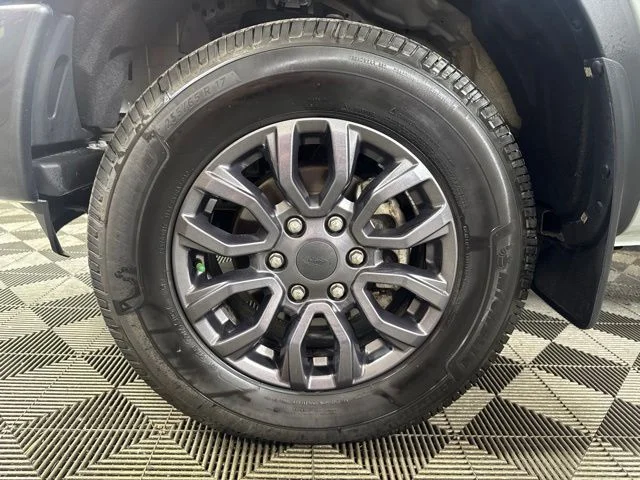 Used 2021 Green Ford XLT image 10