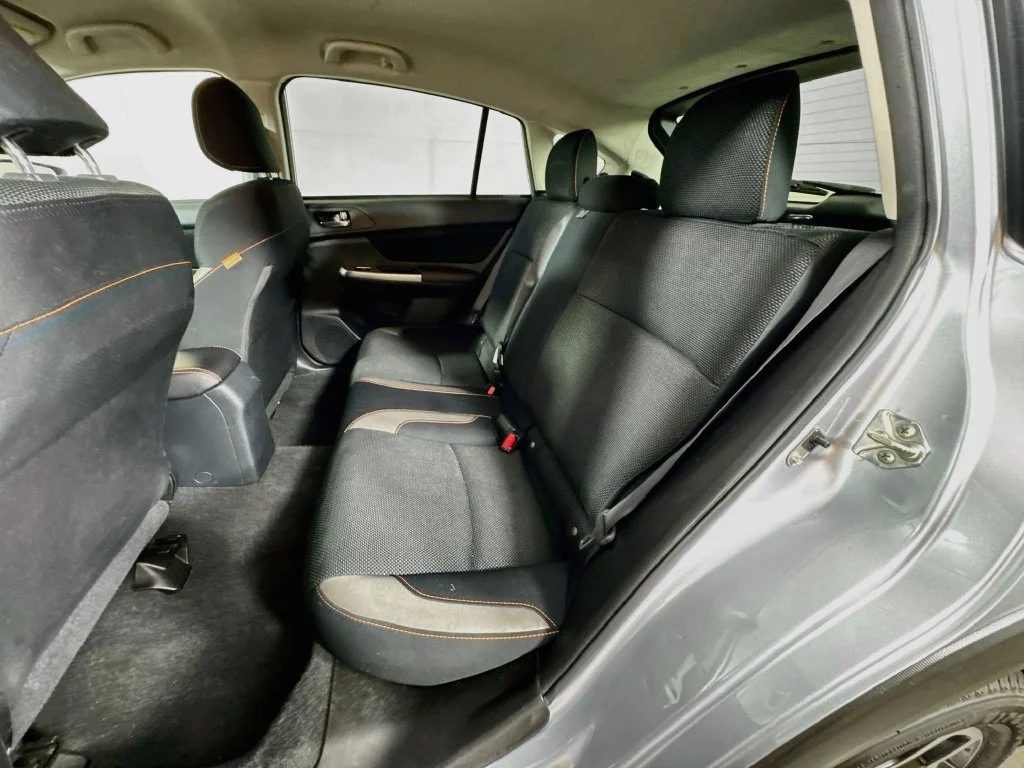 Used 2017 Silver Subaru 2.0i Premium image 29