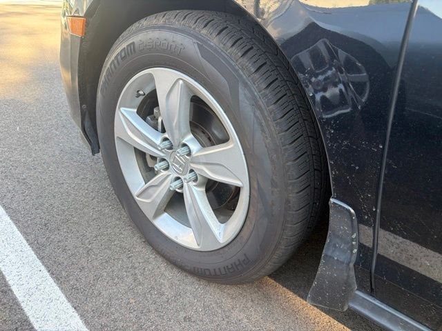 Used 2019 Black Honda EX-L image 8