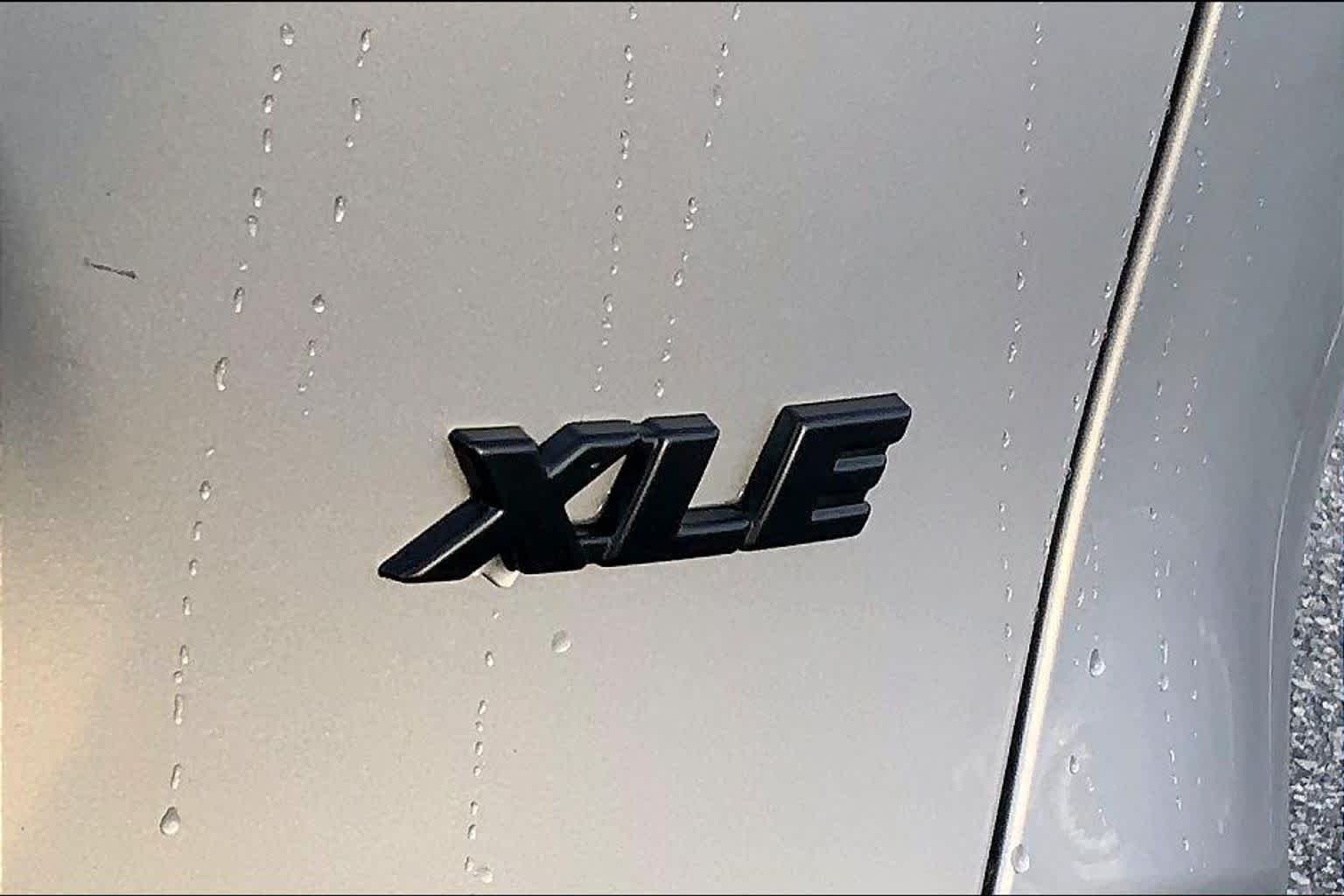 Used 2024 Silver Sky Metallic Toyota XLE Premium image 16