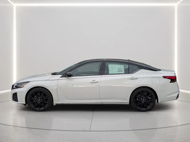 New 2026 Pearl White TriCoat / Super Black Two-tone Nissan SR Midnight Edition® image 2