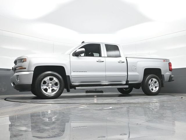 Used 2018 Silver Chevrolet LT image 21