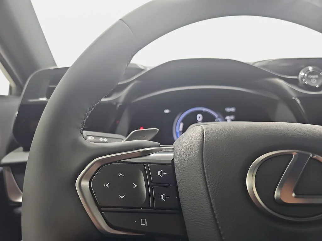 New 2026 Oxygen White Lexus PREMIUM AWD image 16