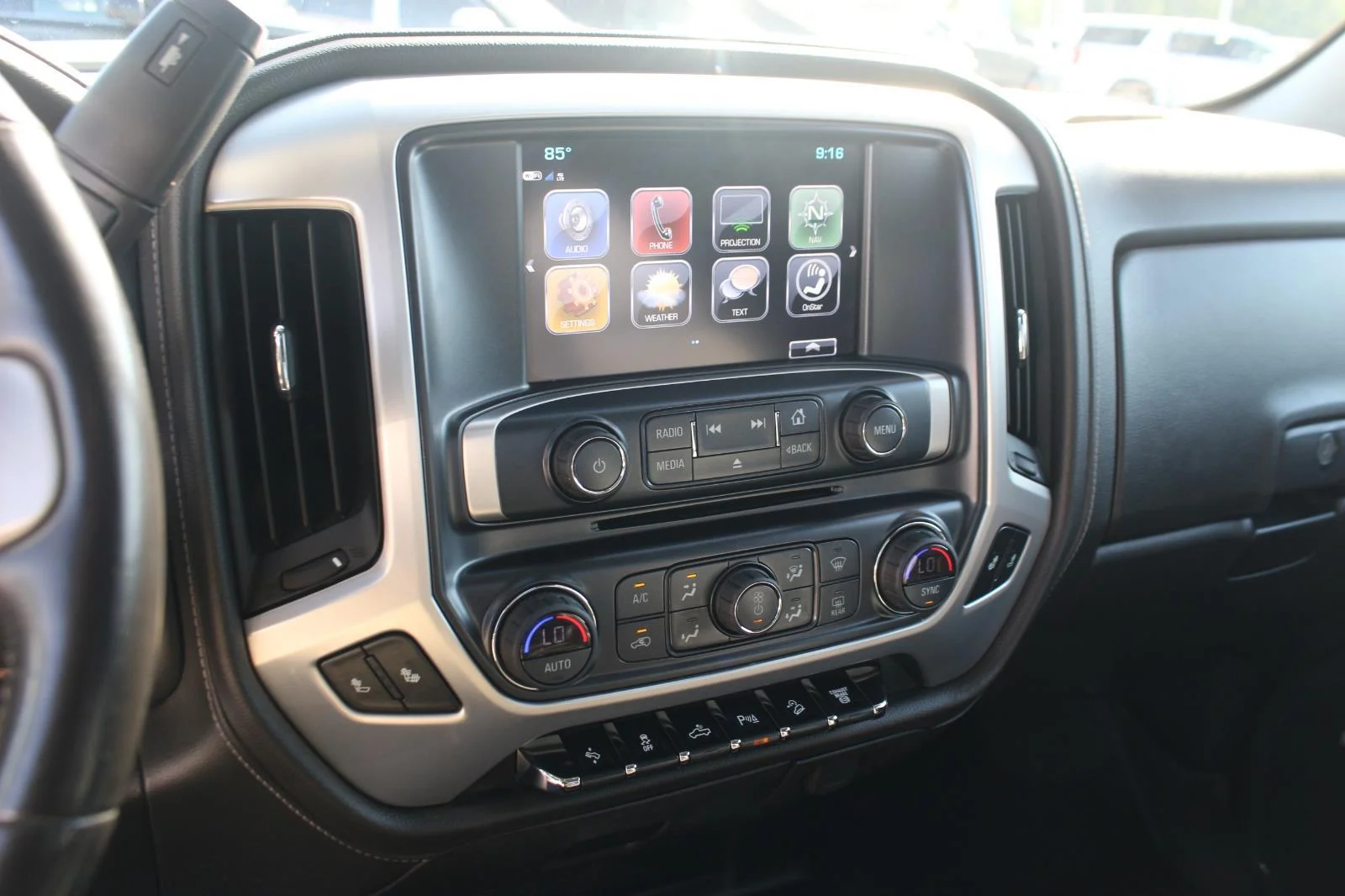 Used 2018 SUMMIT WHITE GMC SLT image 23