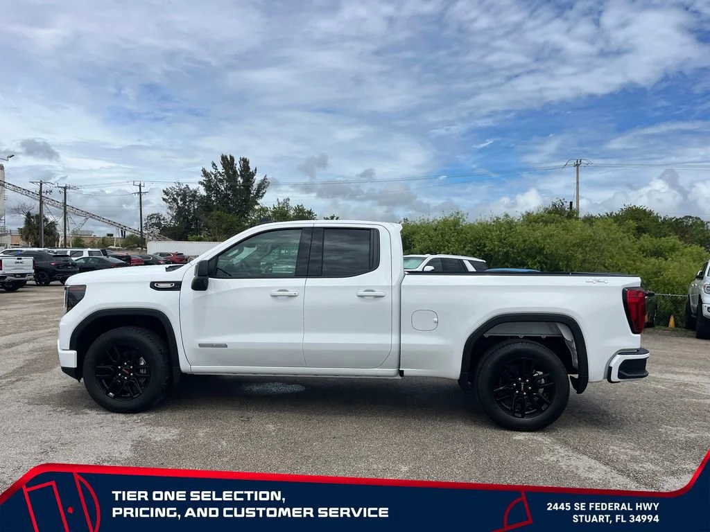 New 2026 Summit White GMC Elevation image 4