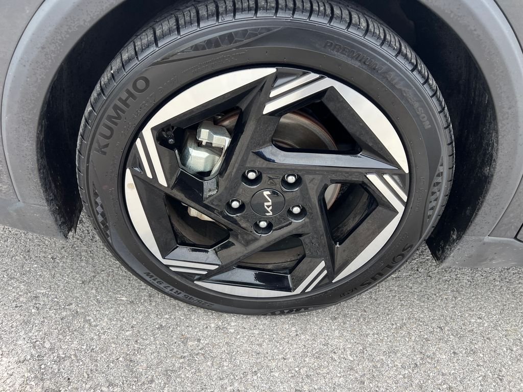 Used 2025 Gray Kia EX image 10