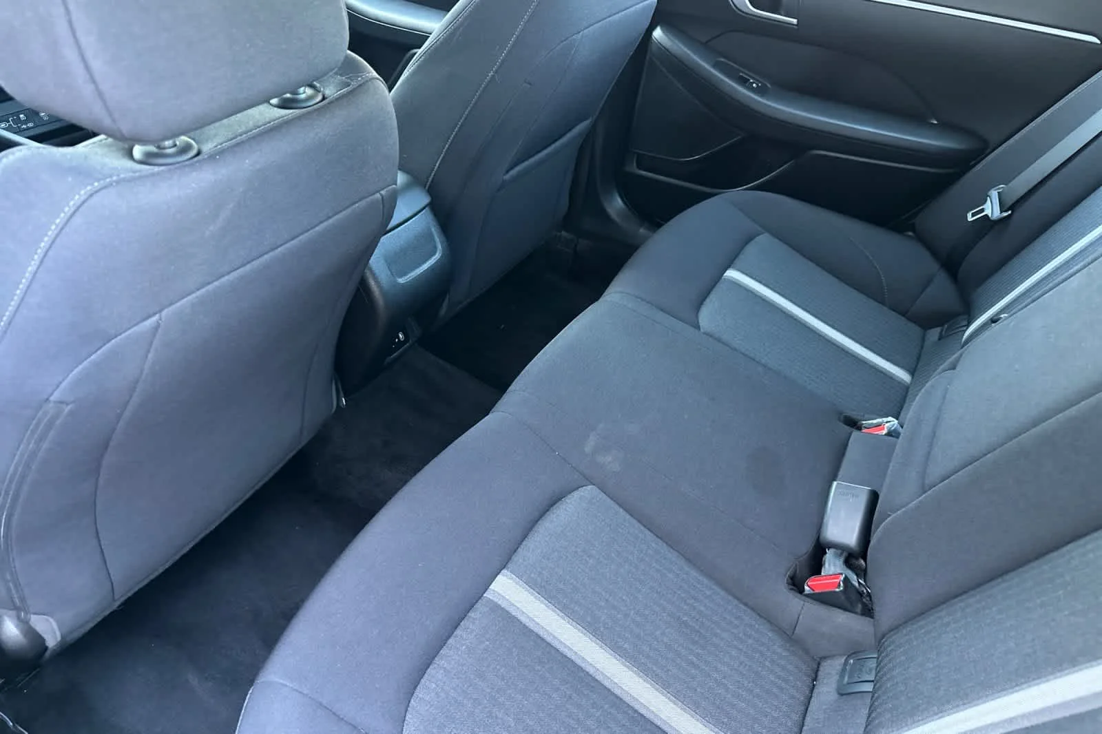 Certified Used 2025 Blue Hyundai SEL image 4