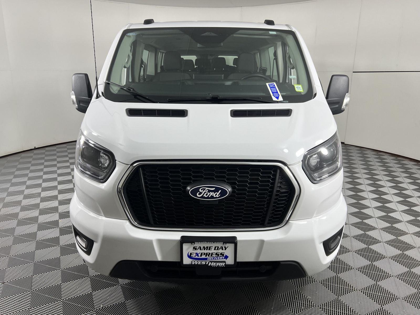 Used 2026 Oxford White Ford 350 XLT image 5