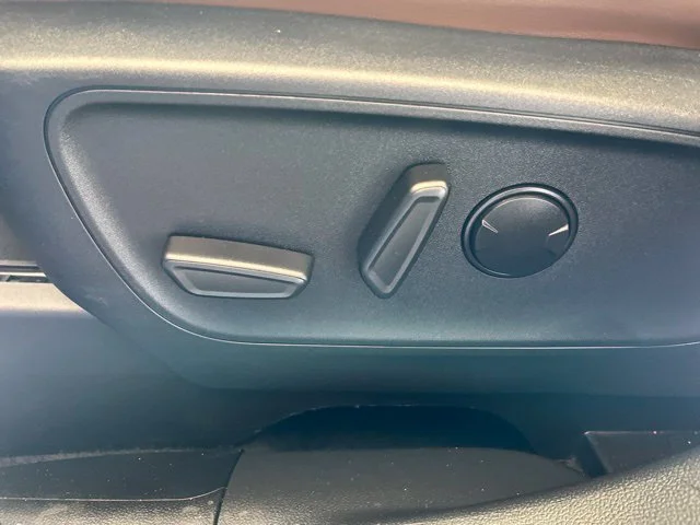 Used 2025 Blue Metallic Ford Outer Banks image 36