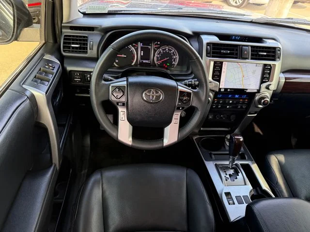 Certified Used 2020 MAGNETIC GRAY MET. Toyota Limited image 26