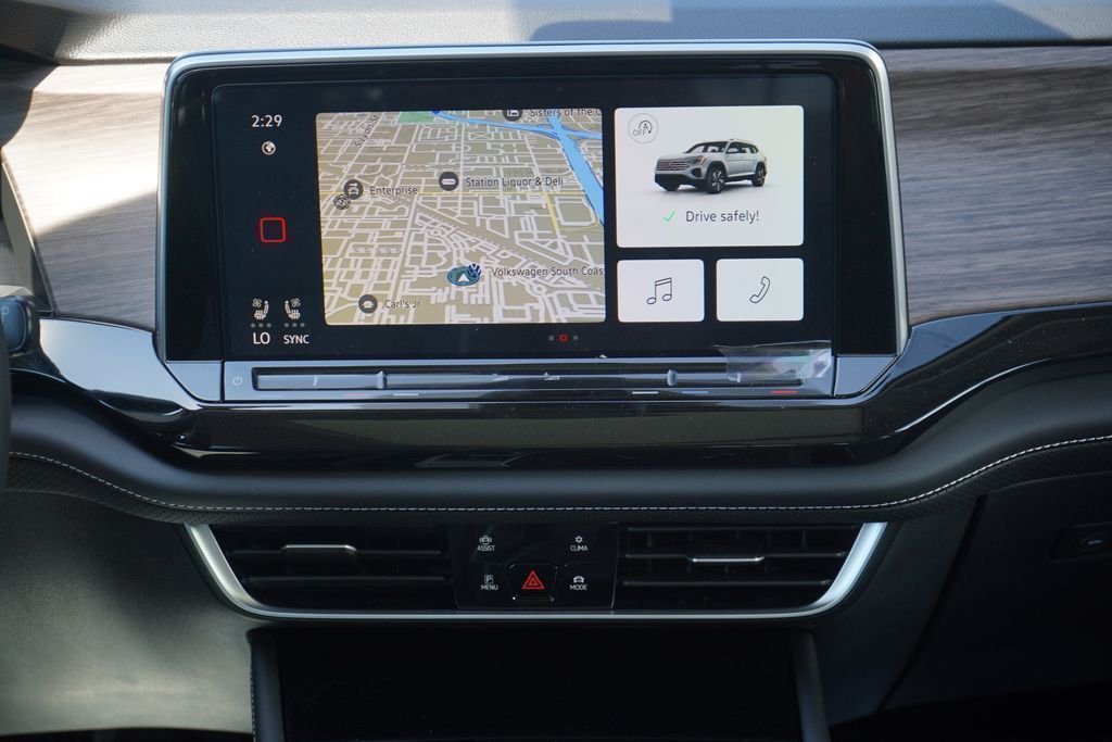 2025 Volkswagen Atlas SEL Premium R-Line - Photo 11