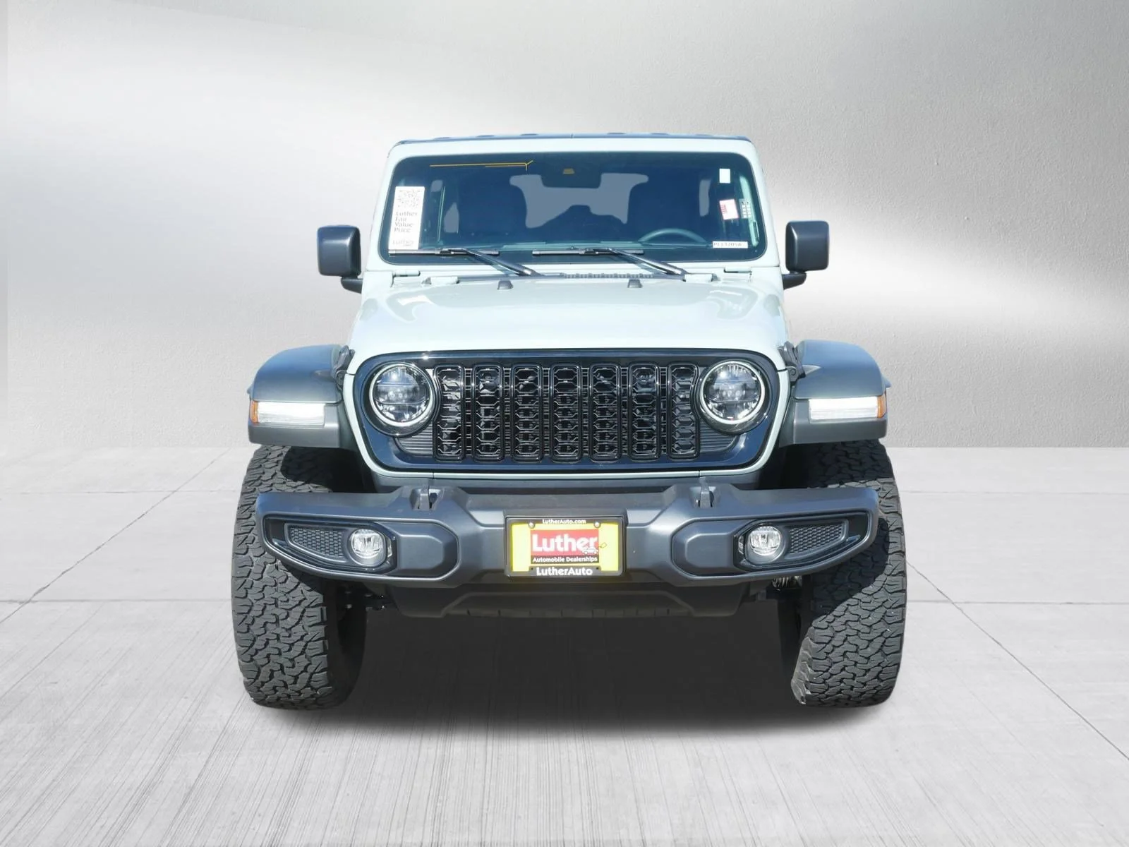 Used 2024 Jeep Wrangler 4-Door Willys with VIN 1C4RJXDN4RW125113 for sale in Cambridge, Minnesota
