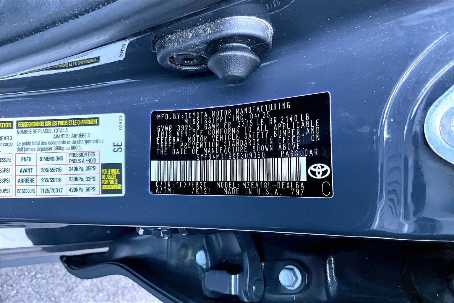 Used 2025 Underground Toyota LE image 34