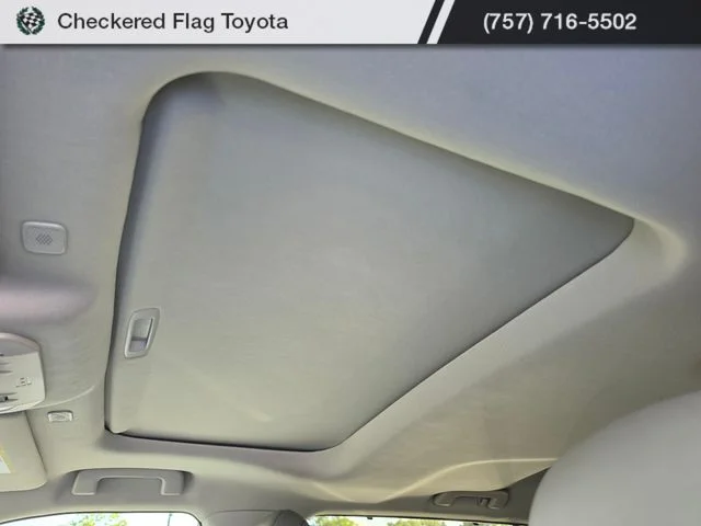Used 2023 Wind Chill Pearl Toyota XLE image 9