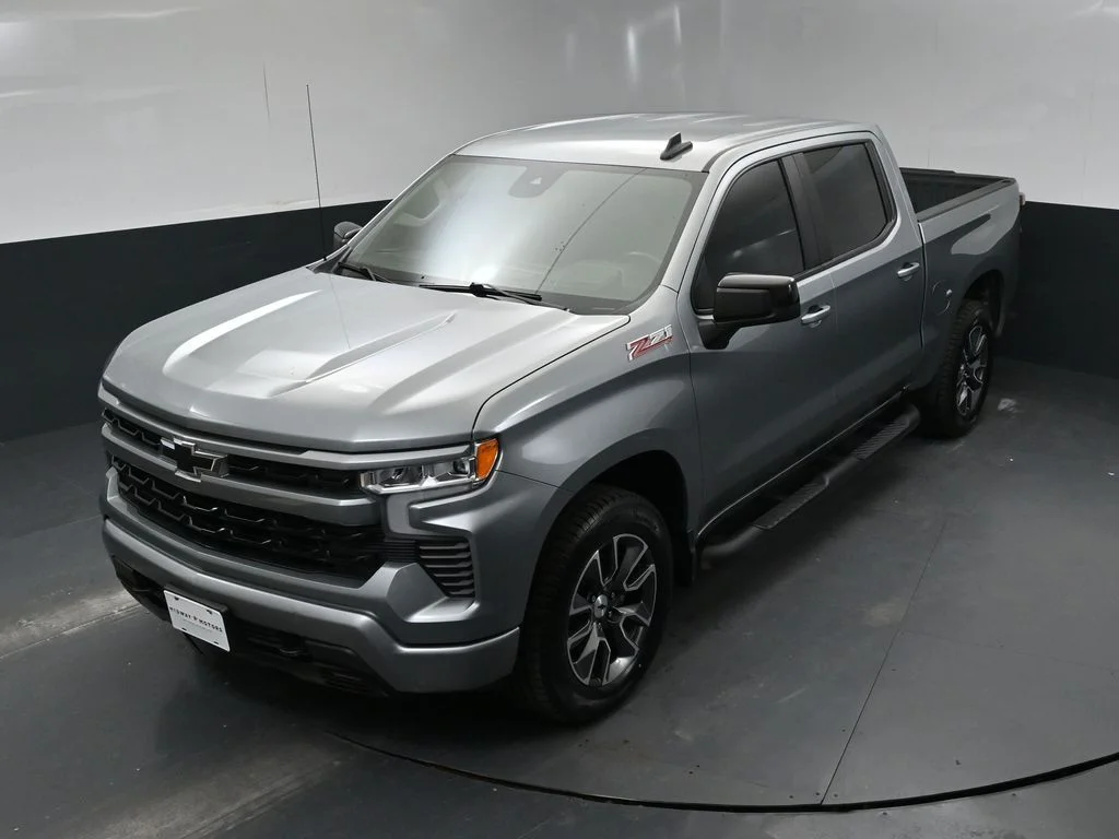 Used 2024 Gray Chevrolet RST image 37
