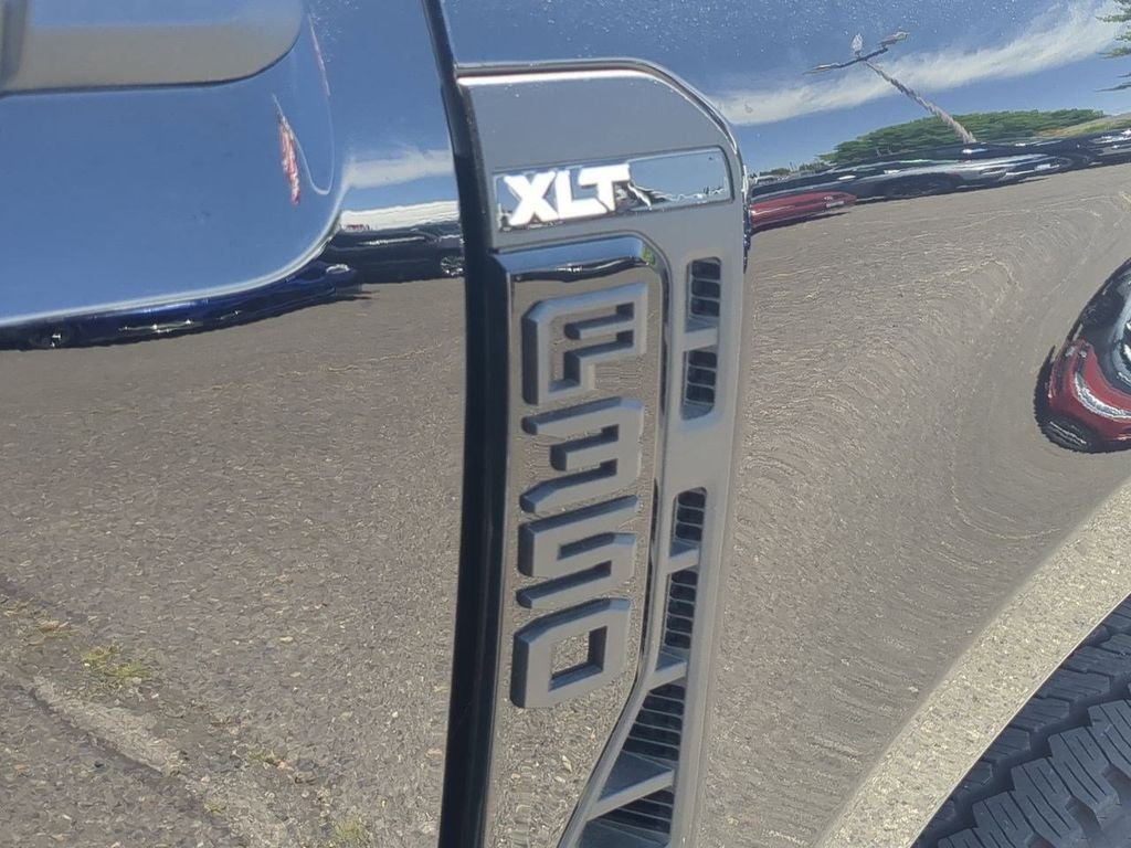 2025 Ford F-350 Super Duty XLT - Photo 60