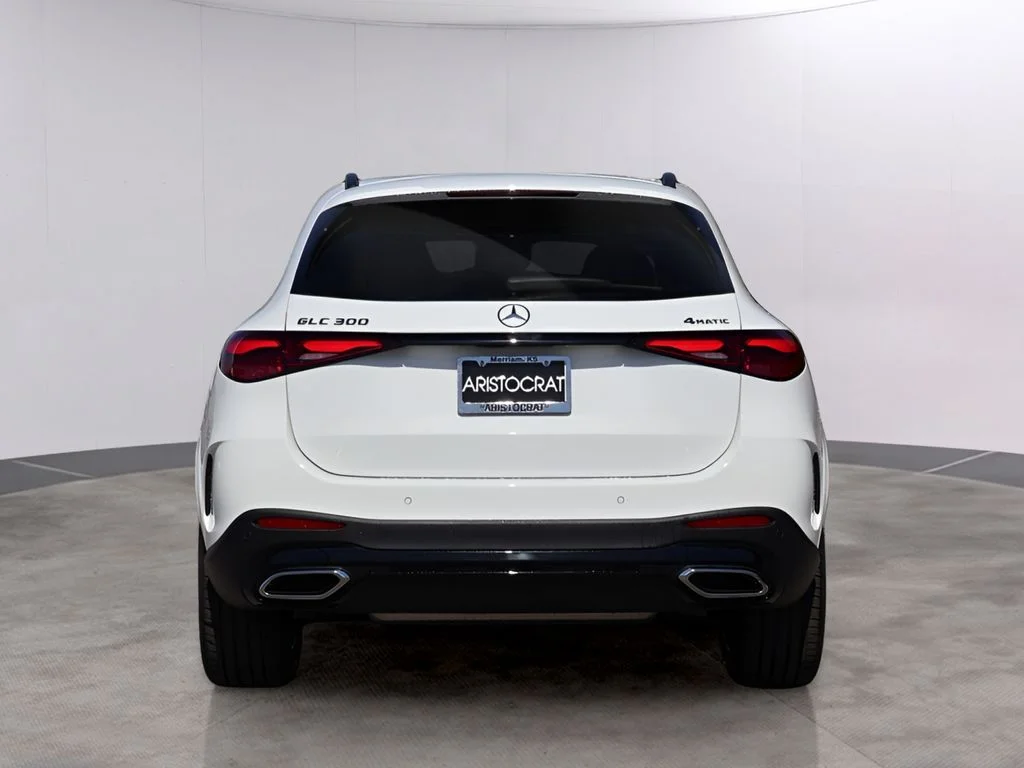 New 2026 Polar White Mercedes-Benz GLC 300 image 6