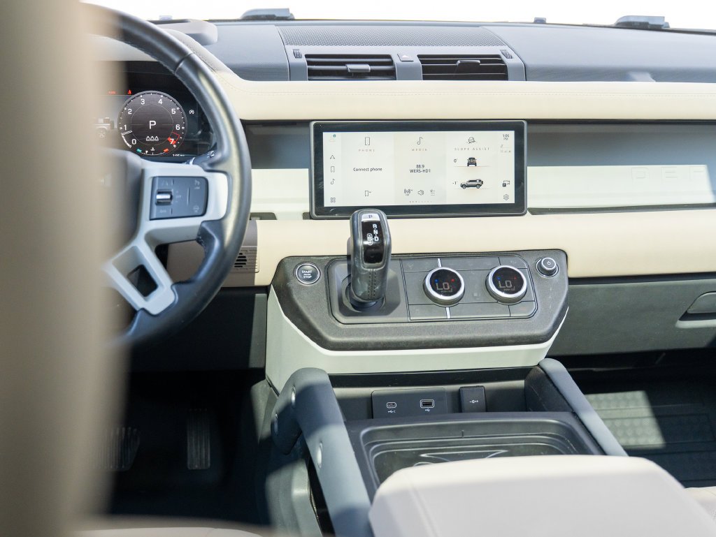Certified Used 2023 Blue Land Rover S image 21