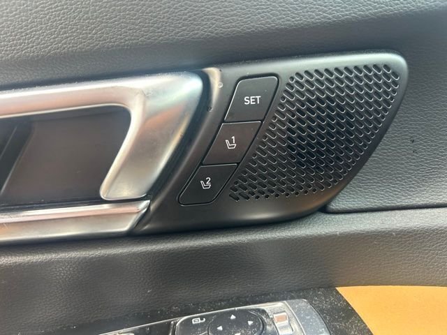 Used 2022 Black Kia SX image 19