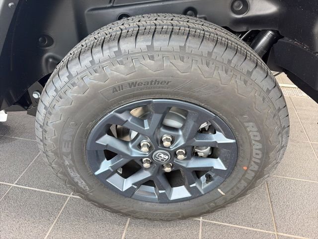 New 2026 Bright White Clear-Coat Exterior Paint Jeep 85th Anniversary Edition image 6