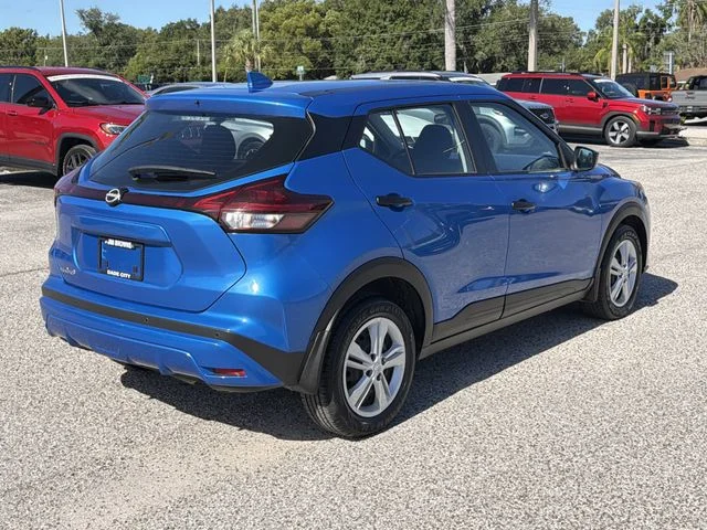Used 2024 Blue Nissan S image 4