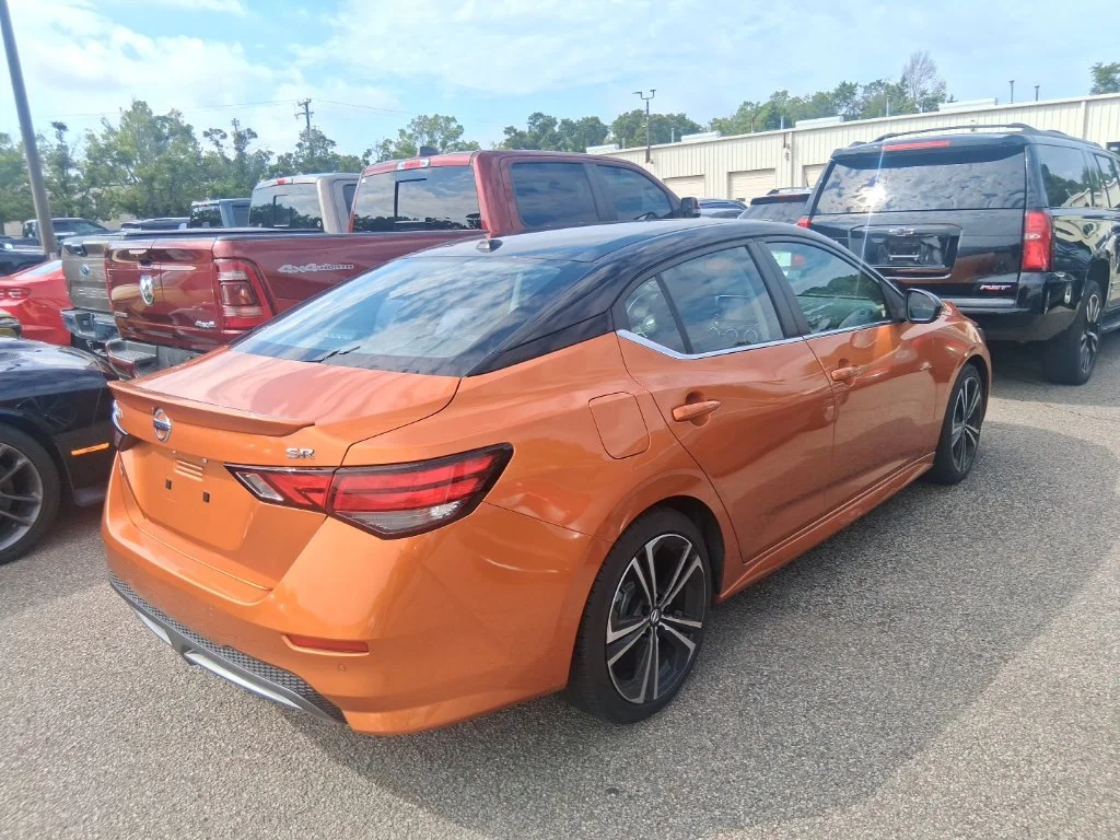 Used 2021 Orange Nissan SR image 13