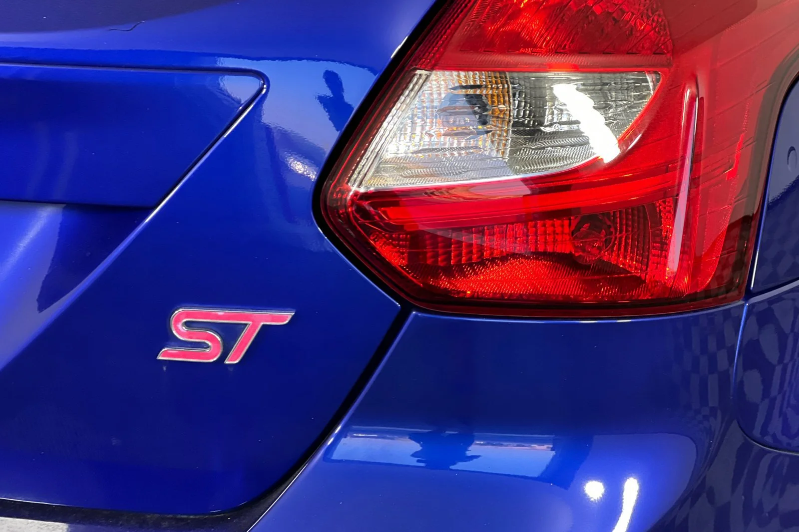 Used 2013 Blue Ford ST image 30