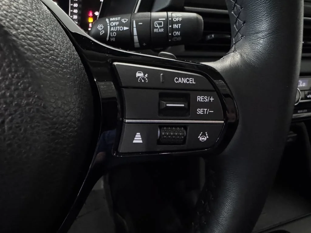 Used 2025 Black Honda Elite image 17