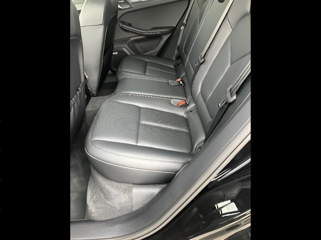 2023 Porsche Macan Base - Photo 10