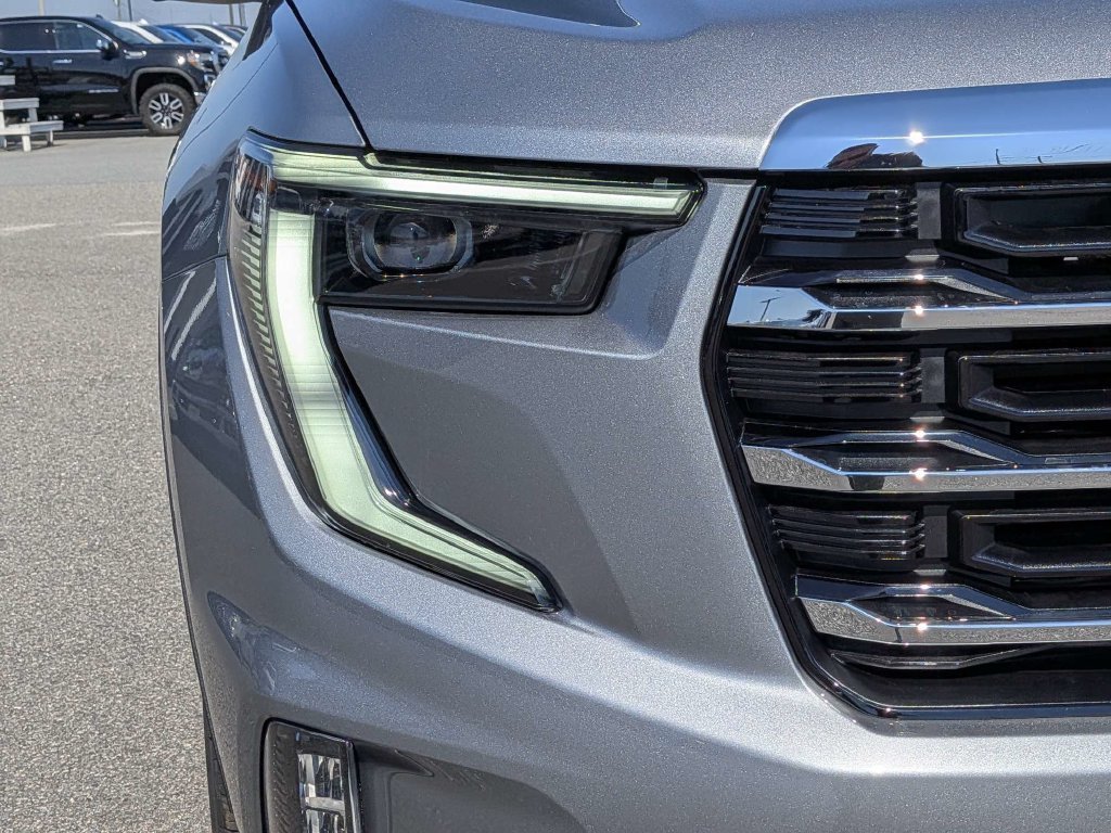 New 2027 Sterling Metallic GMC Elevation image 10