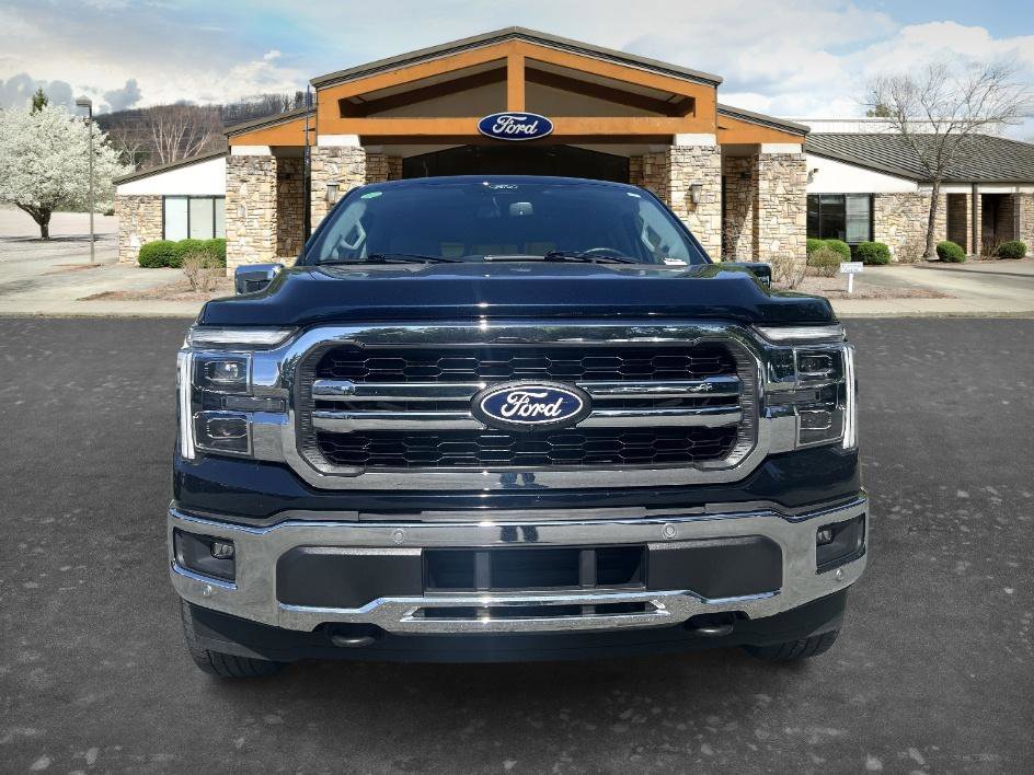 Used 2025 Blue Metallic Ford LARIAT image 2