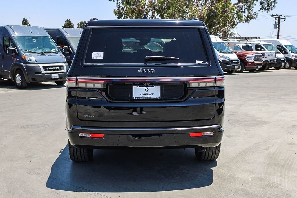 New 2026 Black Jeep Summit Obsidian image 8