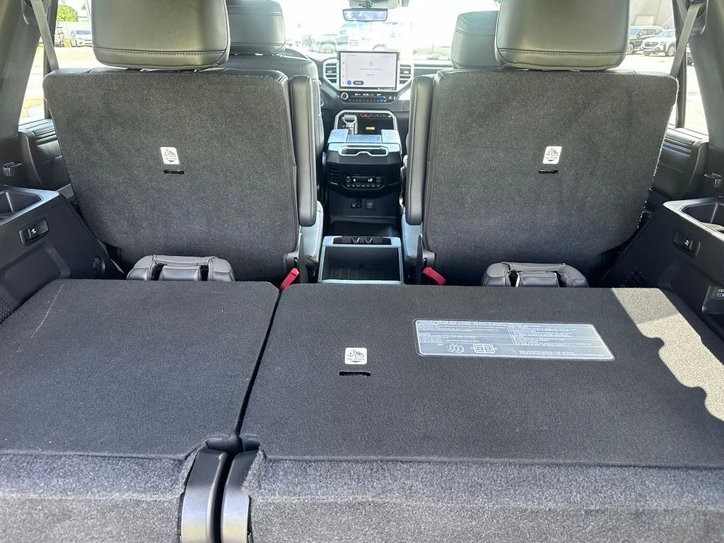 2024 Toyota Sequoia SR5 - Photo 47