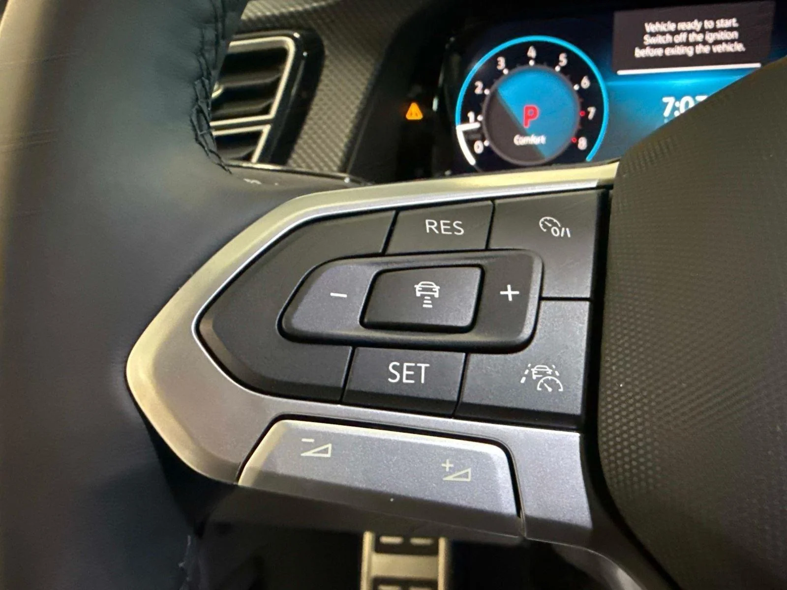 2026 Volkswagen Atlas Cross Sport SEL R-LINE - Photo 28
