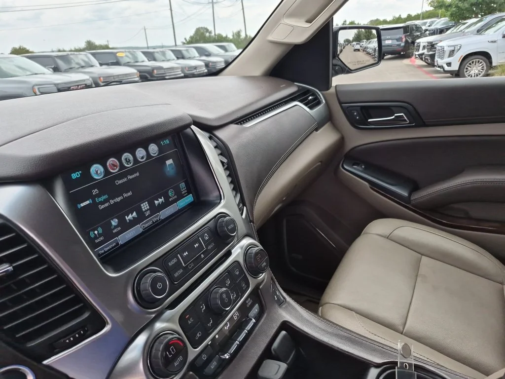 Used 2018 Silver Chevrolet LT image 22