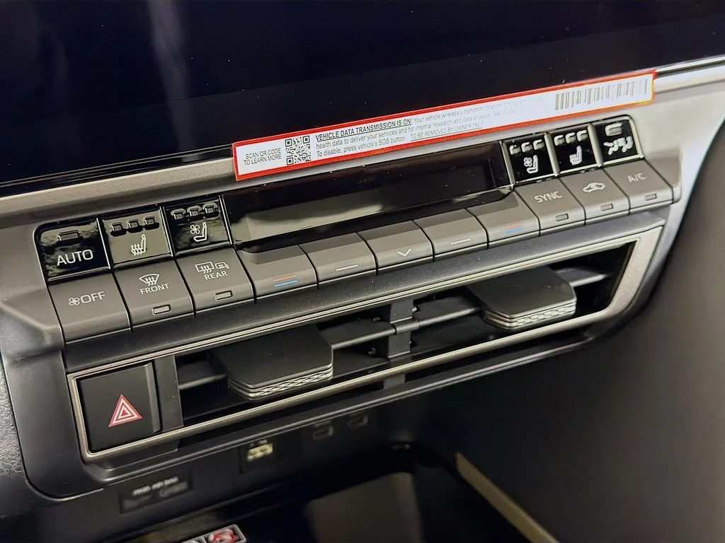 2026 Toyota Camry XSE - Photo 16