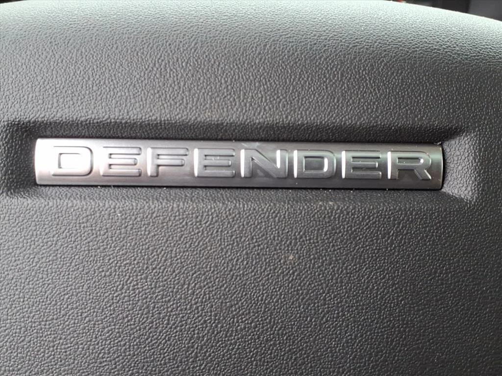 New 2026 Fuji White LAND ROVER X-Dynamic SE image 23