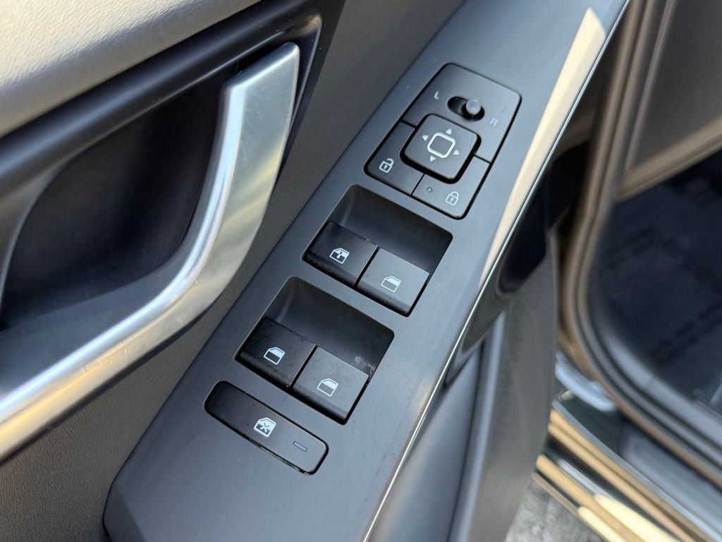 Used 2025 Gray Kia EX image 19