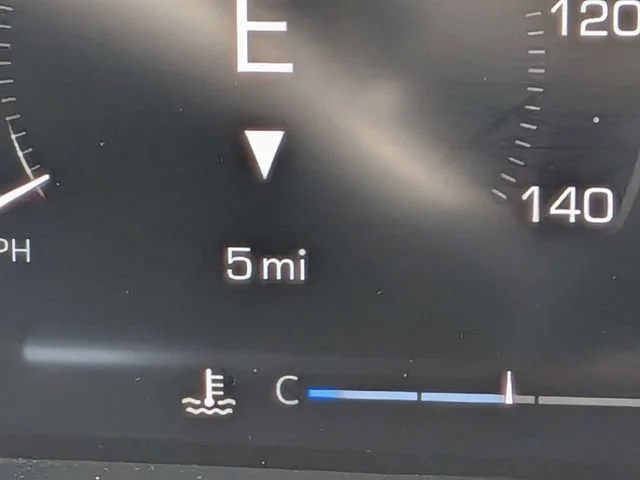 New 2026 Onyx Black GMC Elevation image 30