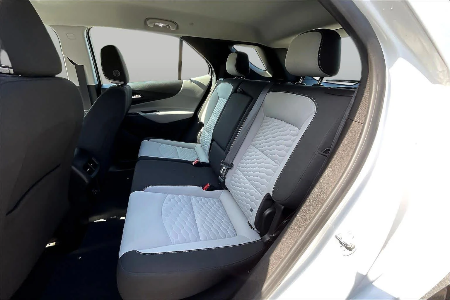 Used 2021 Summit White Chevrolet LS image 19